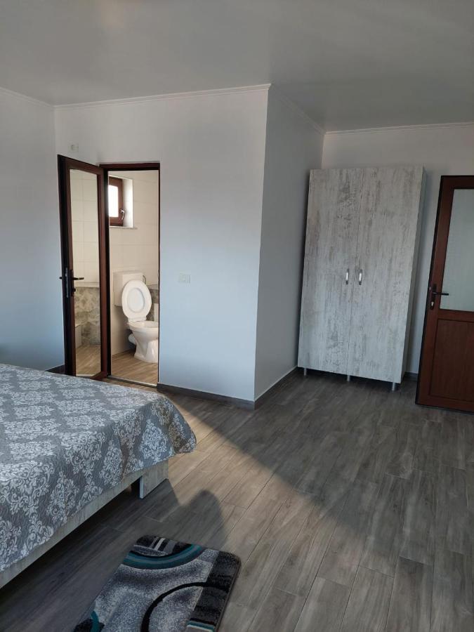 Albdevara Mar Srl Vama Veche Exteriör bild
